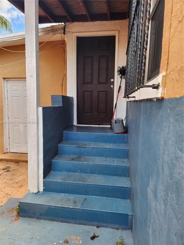 26 NW 24th Ct, Miami, FL 33125