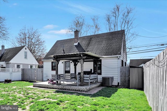 605 E LEHMAN ST, Lebanon, PA 17046