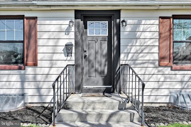 605 E LEHMAN ST, Lebanon, PA 17046