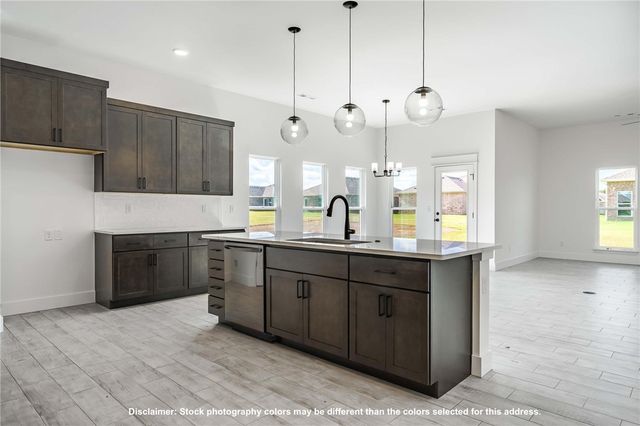 8740 Sunspire Lane, Centerton, AR 72719