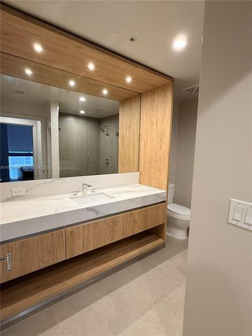 11 NE 6th 1905, Miami, FL 33132