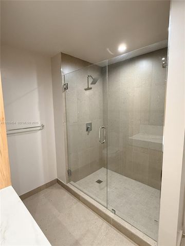 11 NE 6th 1905, Miami, FL 33132