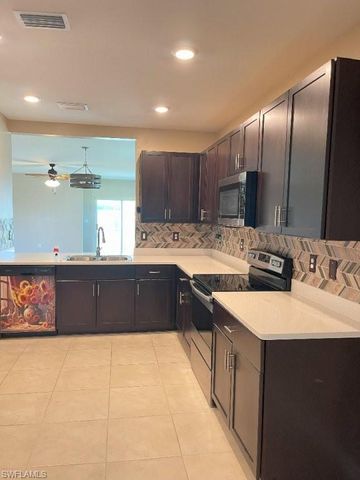 1132 NW 8th TER, Cape Coral, FL 33993