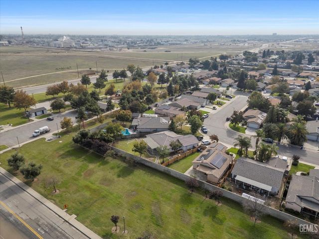 5804 Potenza Lane, Bakersfield, CA 93308
