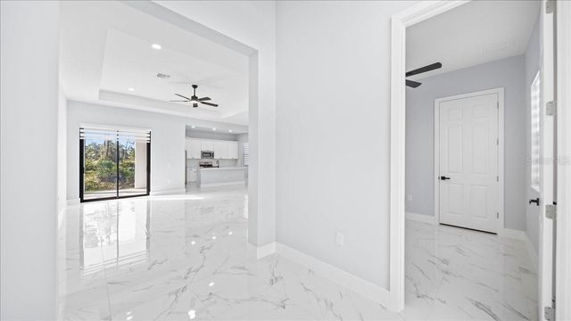 932 MADDOCK STREET E, Lehigh Acres, FL 33974