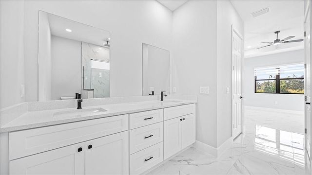 932 MADDOCK STREET E, Lehigh Acres, FL 33974