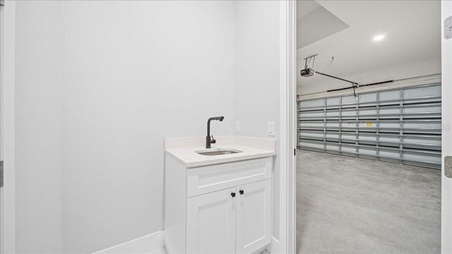 932 MADDOCK STREET E, Lehigh Acres, FL 33974