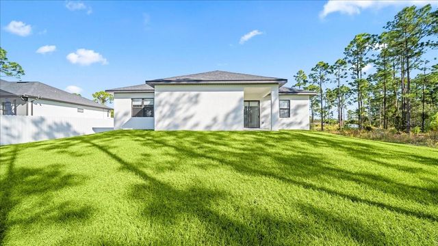 932 MADDOCK STREET E, Lehigh Acres, FL 33974