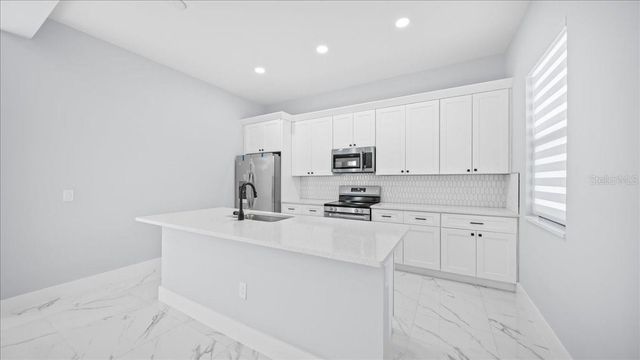 932 MADDOCK STREET E, Lehigh Acres, FL 33974