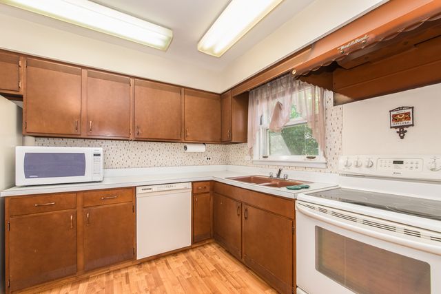 1469 Webster Lane, Des Plaines, IL 60018