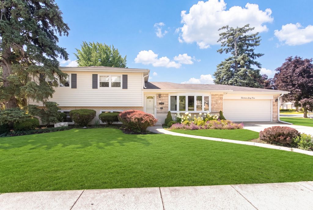 1469 Webster Lane, Des Plaines, IL 60018