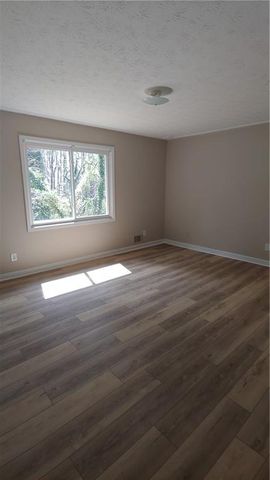 1118 Blazing Ridge, Lawrenceville, GA 30046