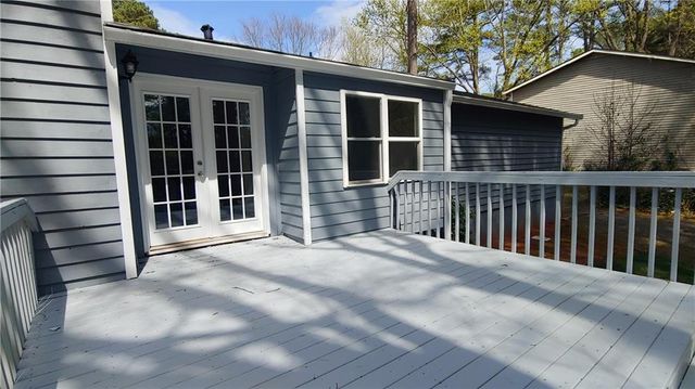 1118 Blazing Ridge, Lawrenceville, GA 30046