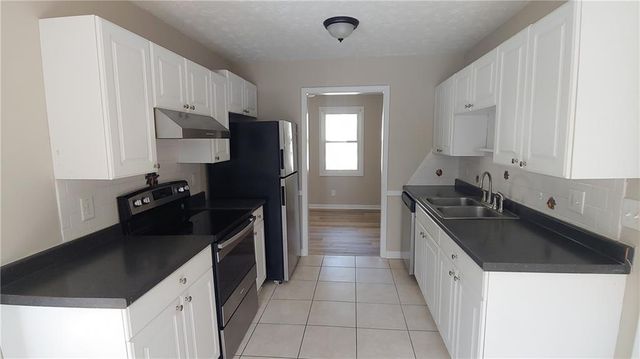 1118 Blazing Ridge, Lawrenceville, GA 30046