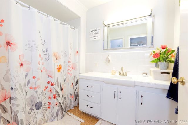 520 E Peoria Avenue, Mcalester, OK 74501