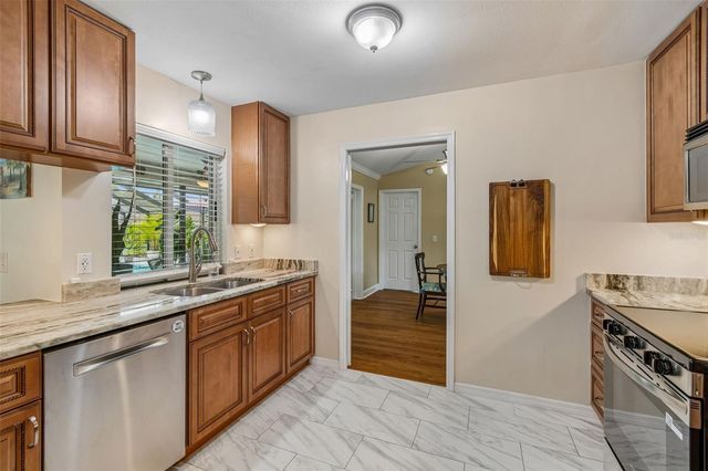 2434 SUMMITVIEW DRIVE, Lakeland, FL 33812