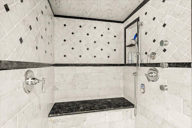 1037 Vienna Dr, Lodi, CA 95242