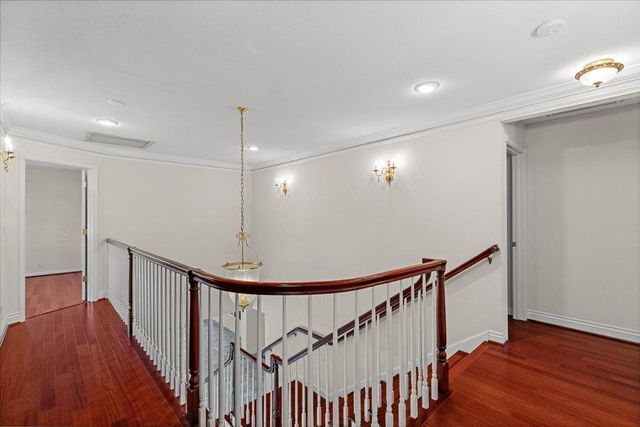 1037 Vienna Dr, Lodi, CA 95242
