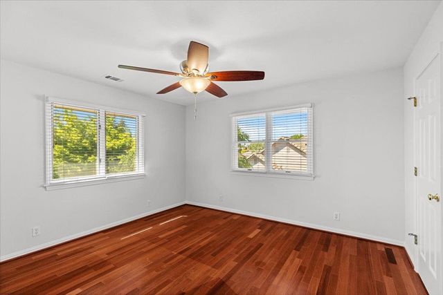 1037 Vienna Dr, Lodi, CA 95242