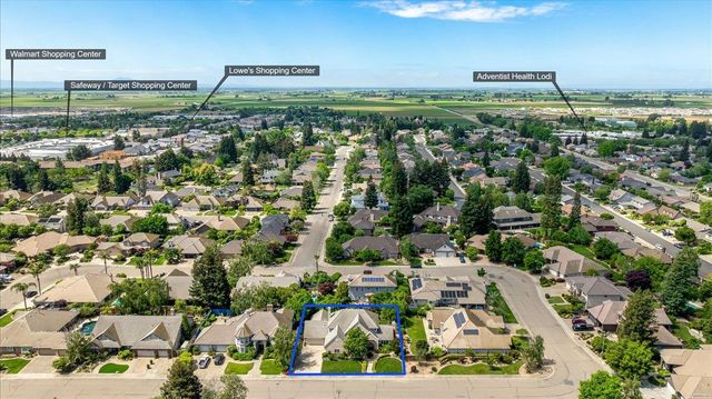 1037 Vienna Dr, Lodi, CA 95242