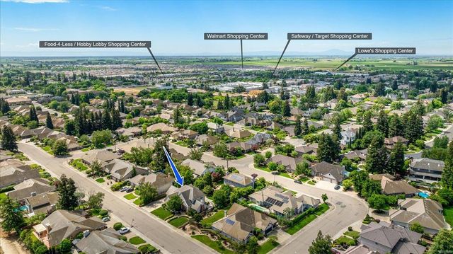 1037 Vienna Dr, Lodi, CA 95242