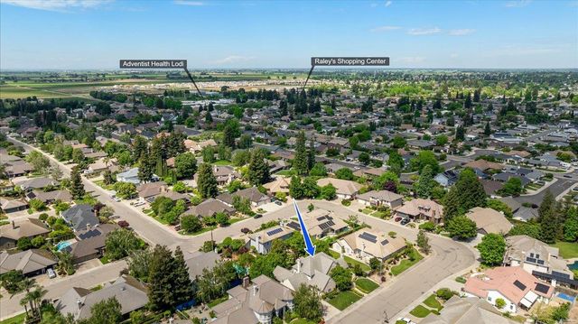 1037 Vienna Dr, Lodi, CA 95242