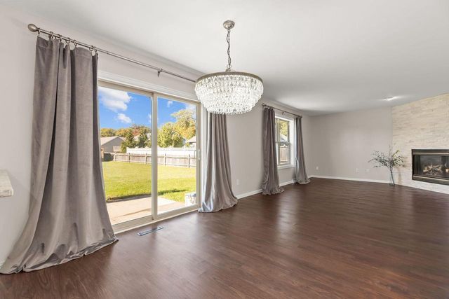2505 MARATHON AVENUE, Neenah, WI 54956