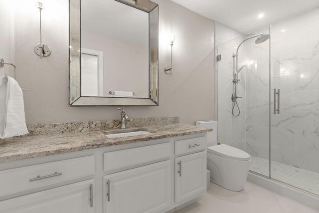 2505 MARATHON AVENUE, Neenah, WI 54956