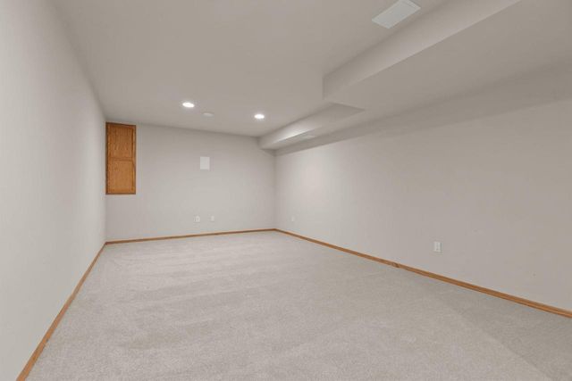 2505 MARATHON AVENUE, Neenah, WI 54956