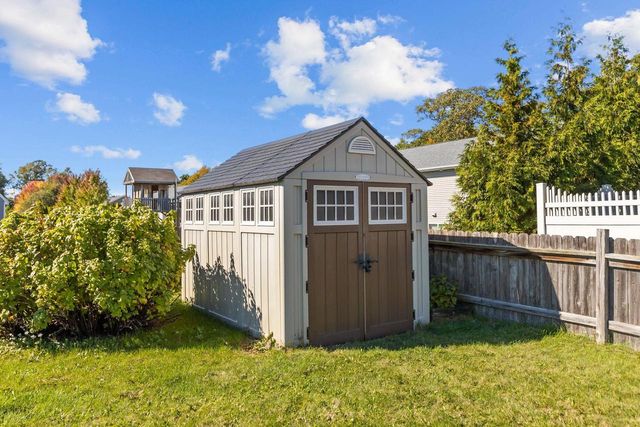 2505 MARATHON AVENUE, Neenah, WI 54956