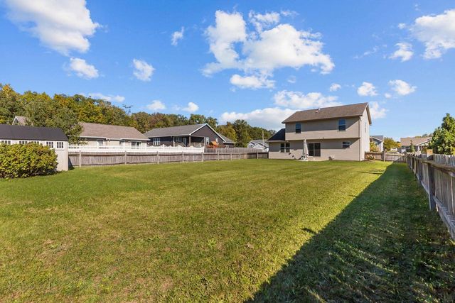 2505 MARATHON AVENUE, Neenah, WI 54956