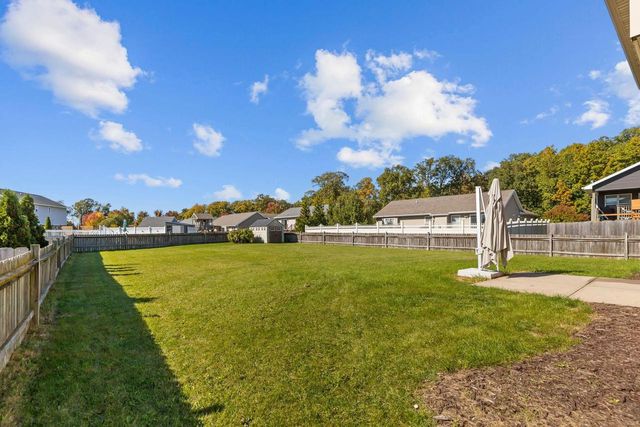 2505 MARATHON AVENUE, Neenah, WI 54956