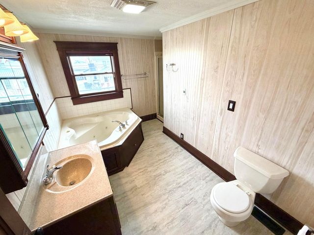 203 Taylor Street, Fredericktown, OH 43019