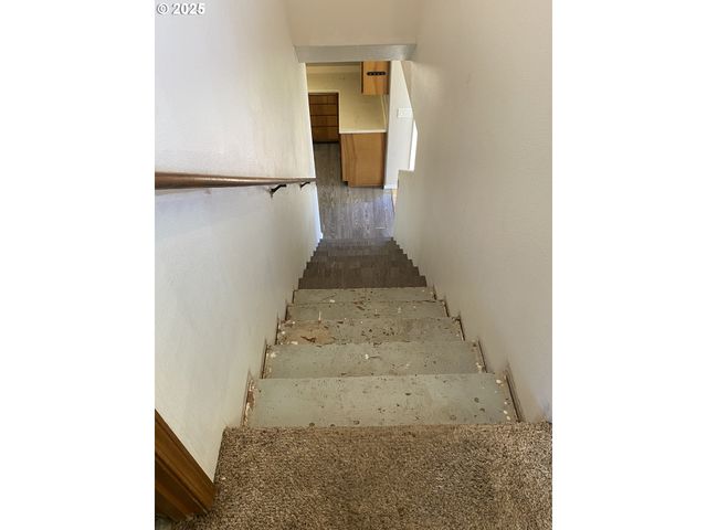 722 PIONEER Rd A, Brookings, OR 97415