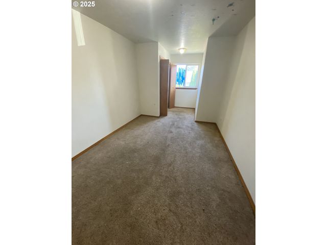 722 PIONEER Rd A, Brookings, OR 97415