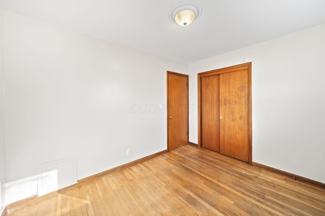 1565 Garywood Avenue, Columbus, OH 43227