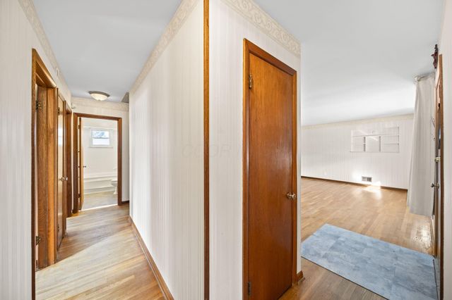 1565 Garywood Avenue, Columbus, OH 43227