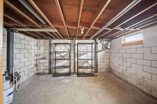 1565 Garywood Avenue, Columbus, OH 43227