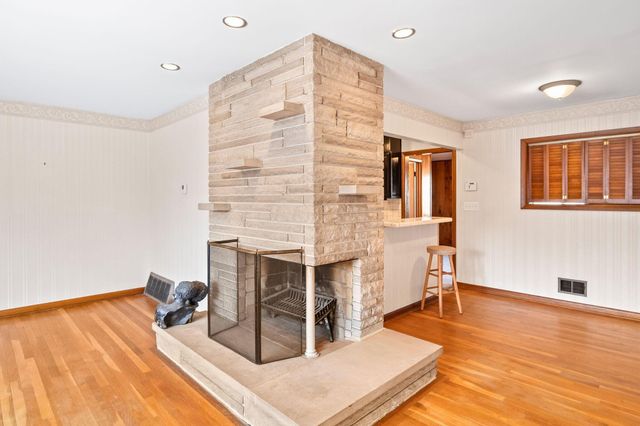 1565 Garywood Avenue, Columbus, OH 43227