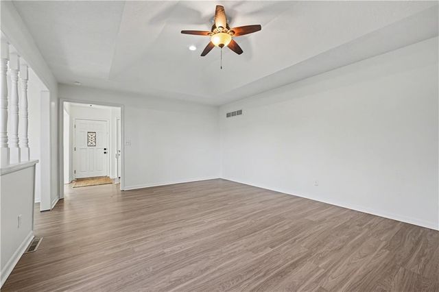 22284 Rosewood Street, Bucyrus, KS 66013