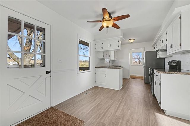 22284 Rosewood Street, Bucyrus, KS 66013