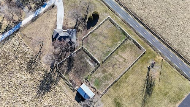 22284 Rosewood Street, Bucyrus, KS 66013