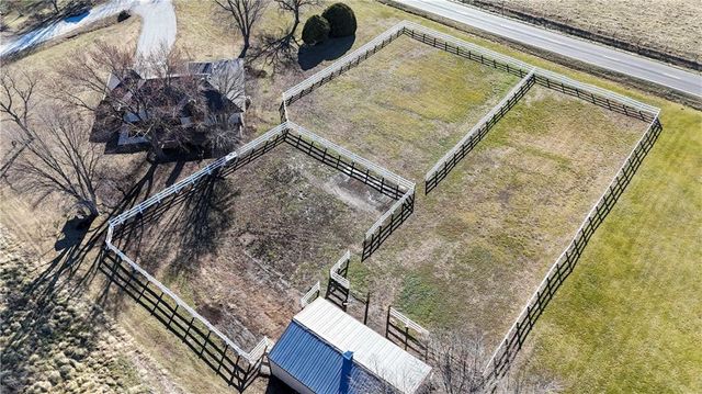 22284 Rosewood Street, Bucyrus, KS 66013