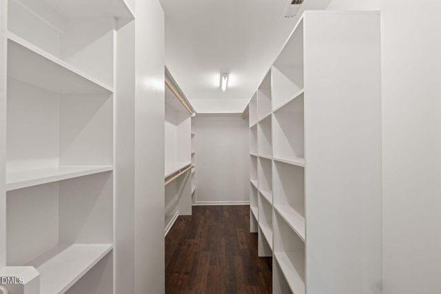 721 Hewespoint Court, Cary, NC 27519