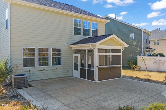 721 Hewespoint Court, Cary, NC 27519