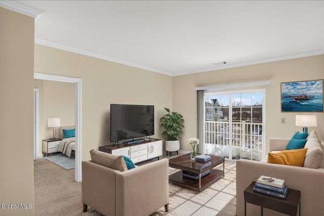 8 Wall Street APT 428, Clifton Park, NY 12065