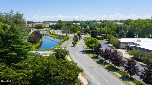 8 Wall Street APT 428, Clifton Park, NY 12065