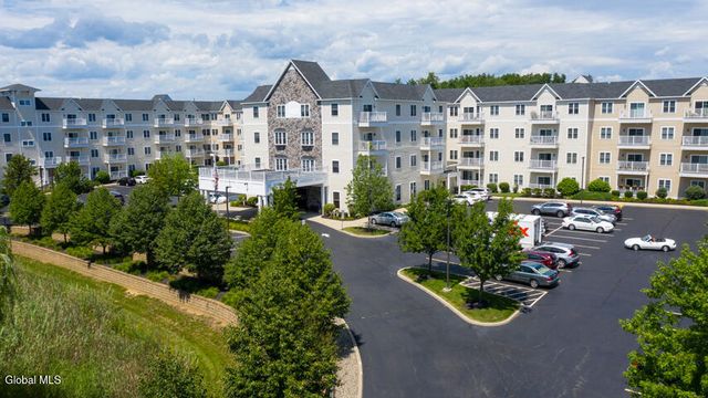 8 Wall Street APT 428, Clifton Park, NY 12065