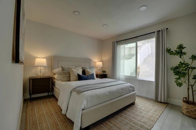 8430 Hydra Lane, San Diego, CA 92126