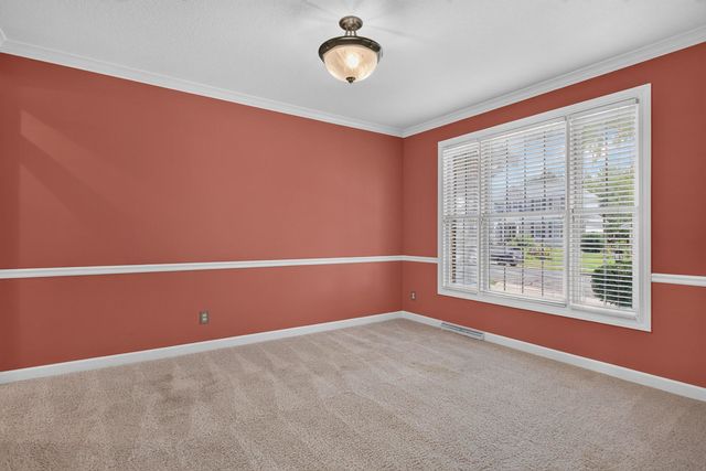 3410 St James Avenue, Bettendorf, IA 52722